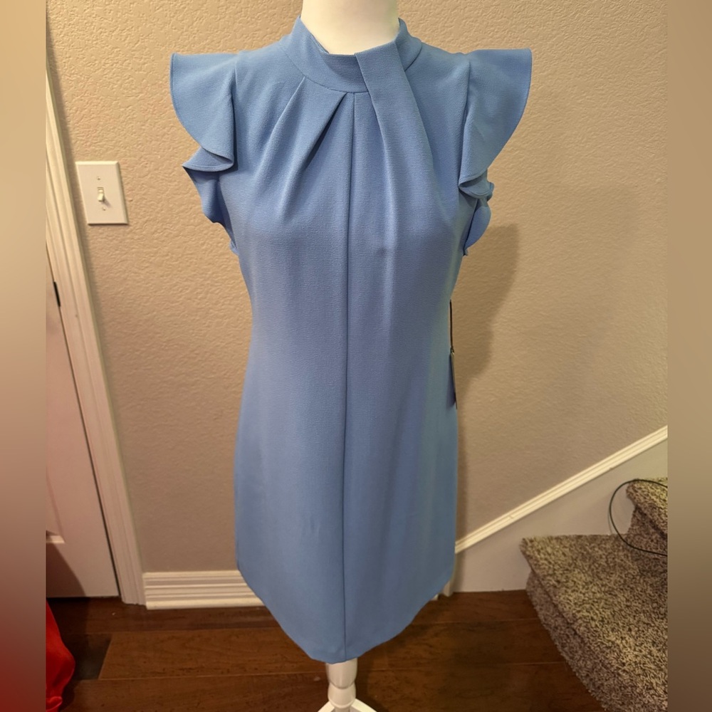 Vince Camuto flutter sleeve dress size 4